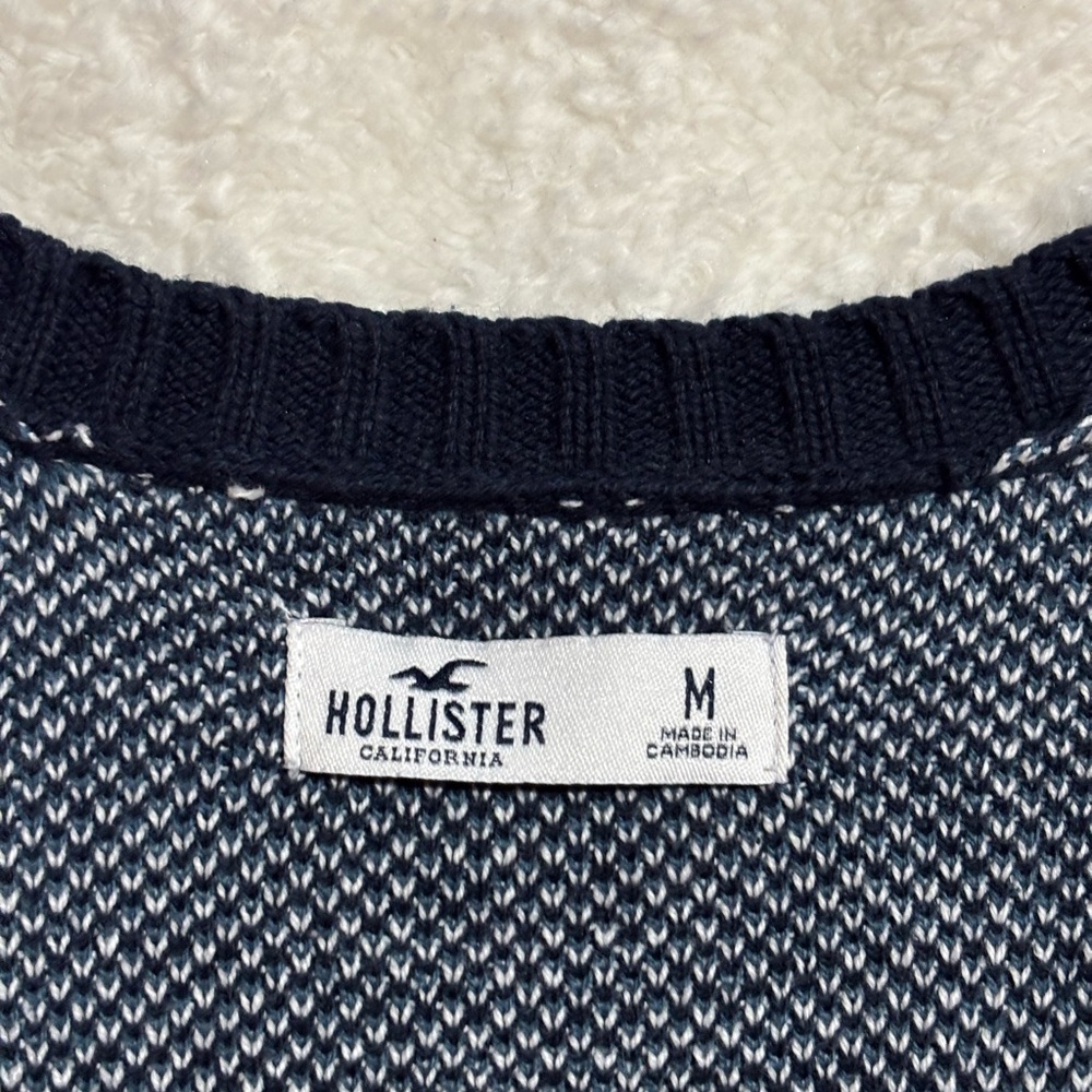 Hollister Red and Blue Plaid Cardigan - Picture 3 of 4